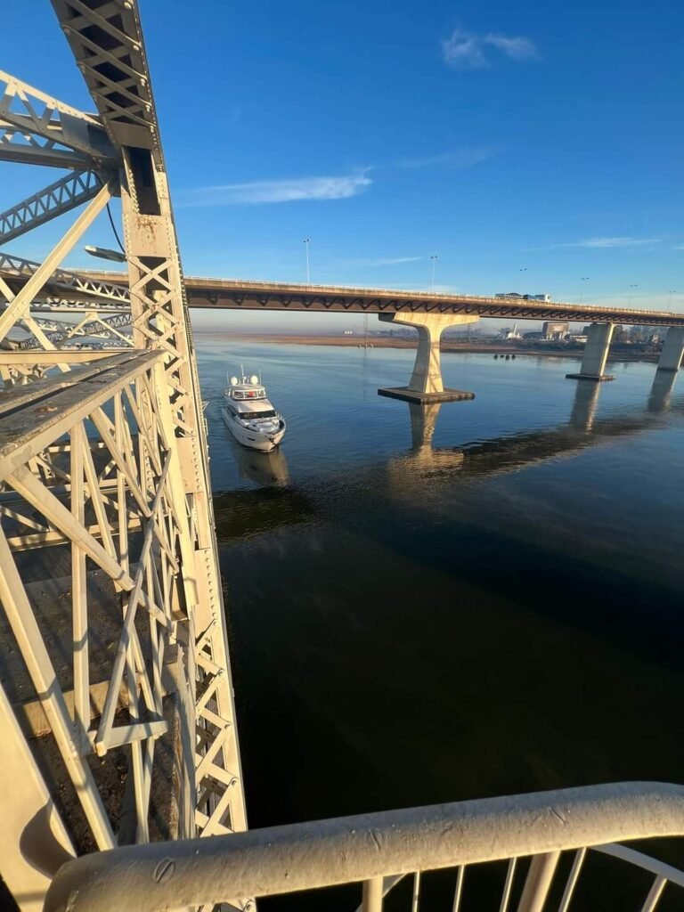 Puente Giratorio de la Barra de Santa Lucía